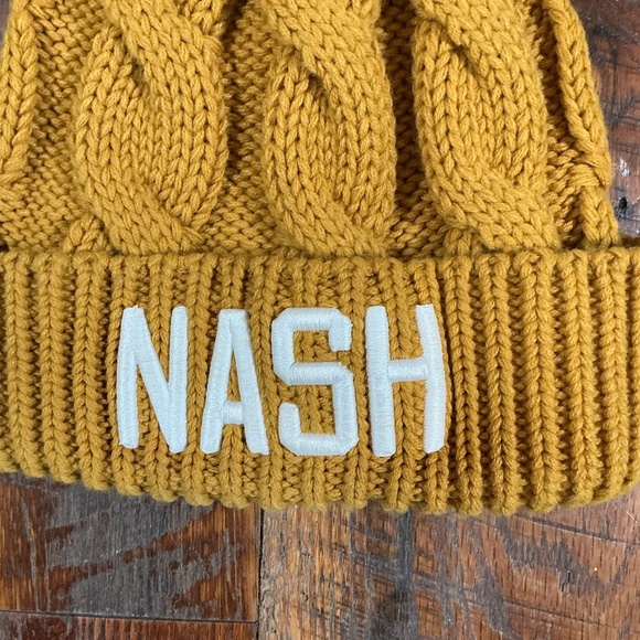 NASH Nashville Souvenir Mustard Yellow Cable Knit Pom Beanie Hat Women’s - Picture 7 of 7